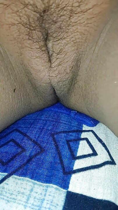 Sıkı amcığımda zengin parmaklar