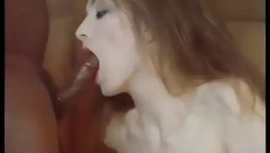 Eş köle arasında büyük siyah horoz