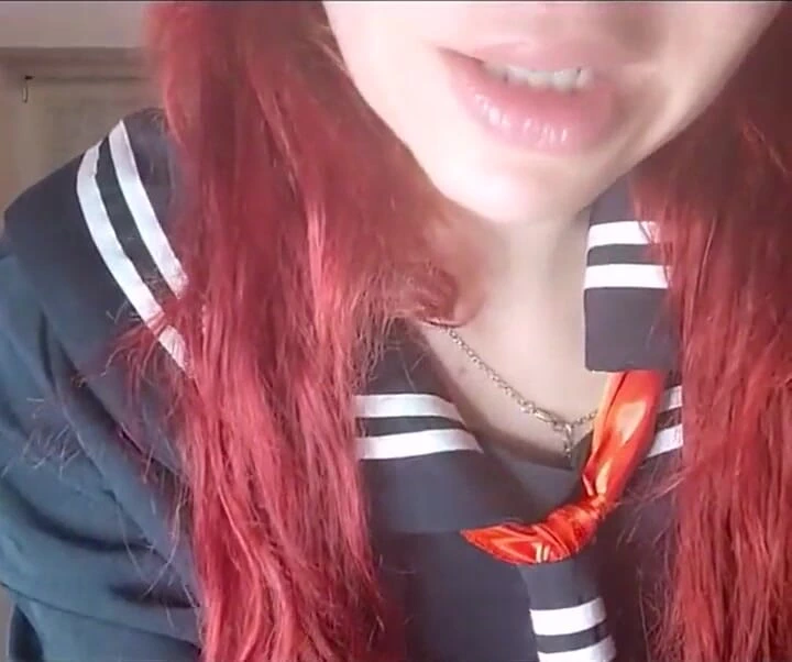 Bu ateşli kızların stomacache'sine yardıma ihtiyacı var, yardım edebilir misin?