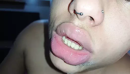 SLUT'S MOUTH EXTREME POV MAKING COCK SPURT CUM