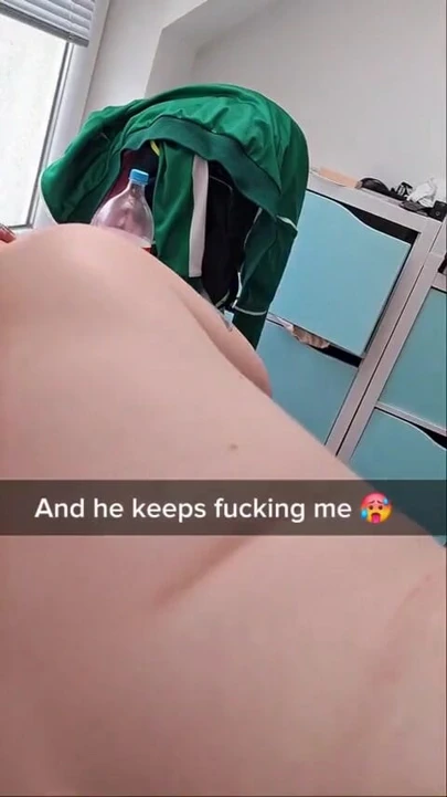 Lonely Housewife Meets Stranger on Snapchat - Ends in a Raw Creampie | Clip 2