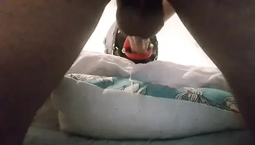 Laura ağzı açık dudaklı ve kapüşonlu laura 15 dakika boyunca boğazını siktiriyor