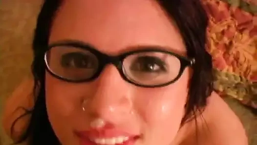 Oral seks itibaren sevimli amatör esmer içinde sıcak amatör porno 2