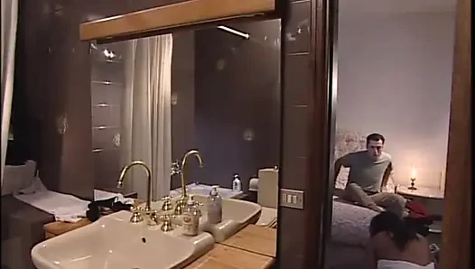 Güzel memeli inanılmaz seksi orta yaşlı seksi kadınlar ayakta domalarak sikiliyor (tam film)