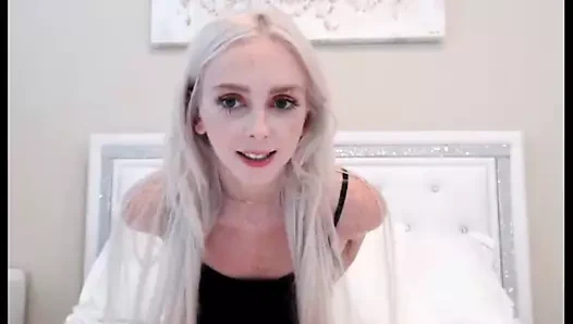 Sizzling sıcak civciv delme ona kedi delik ile yapay penis