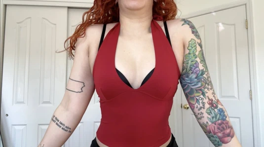 Seksi yeni filme alma gömlekleri sutyen ve külotla deniyor - veggiebabyy