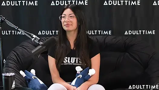 Cami Strella bir kült hayatta kalmak, tiktok şöhreti ve tek eşlilik dışı | Adult Time Podcast