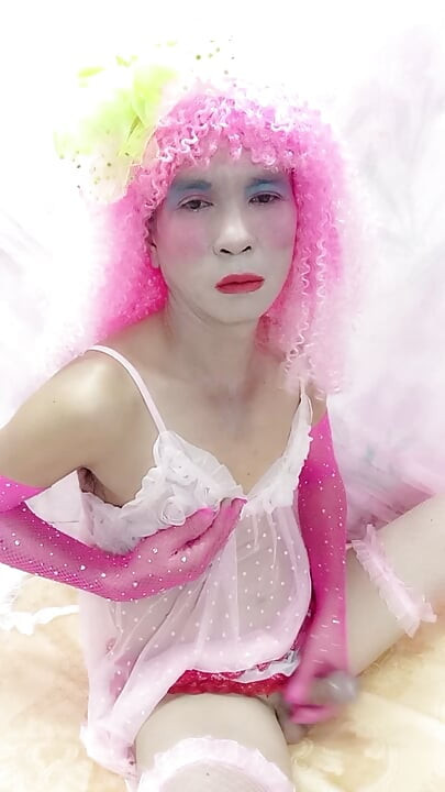 Oanh Le transgender wearing sexy clothes selfie cups tinh