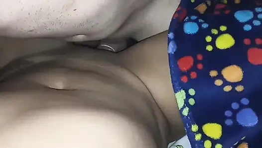 Komşuma motosiklet kullanmayı öğretiyorum ve karşılığında bana vajinasını veriyor.