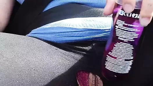 Araba sürerken, yağlama tüpü ile becerdin