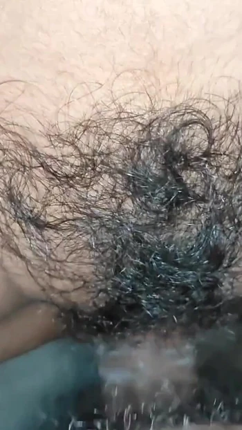 Эпический момент из "Первый раз трахаю эту маленькую подругу Аарши, часть 3"