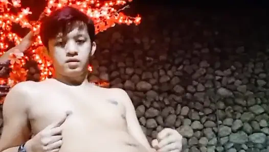 Pinoy Boy Açık Havada Macera