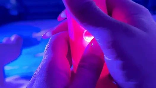 Sapık üniversiteli kız üvey babasını düşünerek amını sikiyor