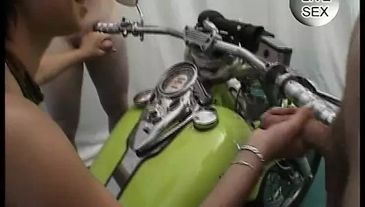 Klasik retro Alman amatör günlük porno dozunuz