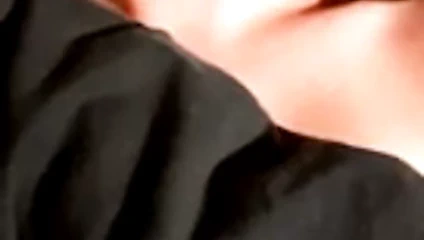 benimle dalga geçiyor