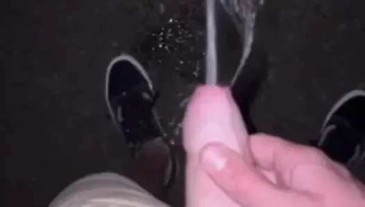 Geceleri herkesin içinde işiyor derlemesi