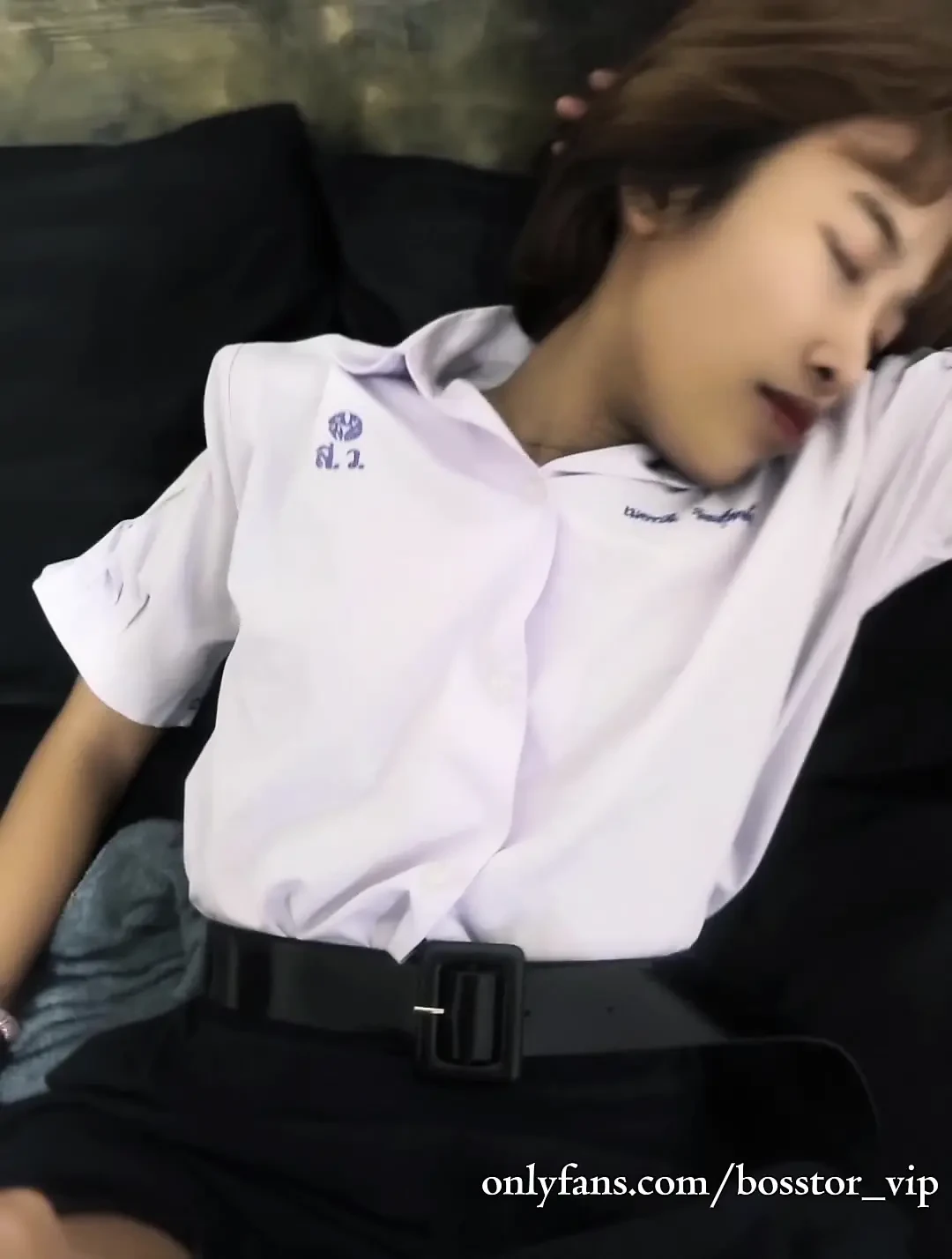 Trending Thai Student Feat Bosstor Olf (Full Video) - USA Special