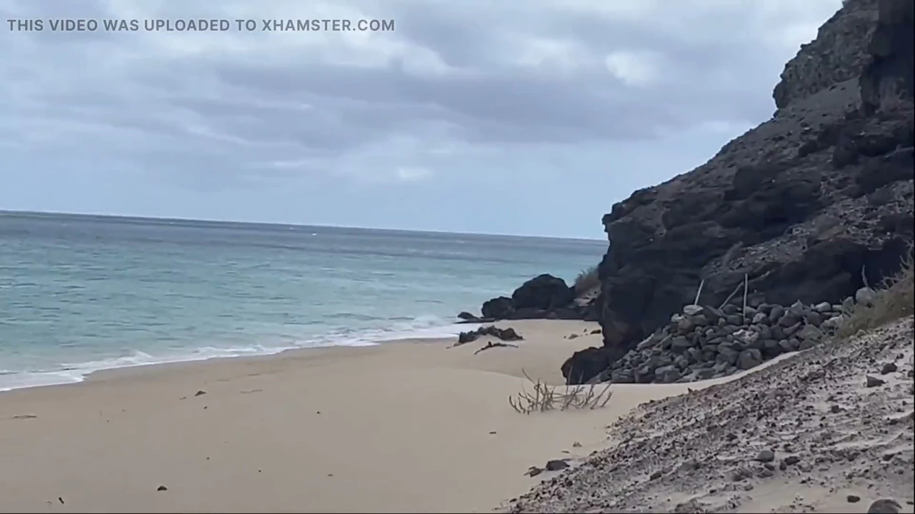 Naked Beach MILF Helps a Jerking Stranger - Cum on Her Ass