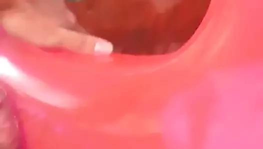 Yüzme yüzüğü ile sevişirim