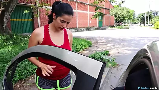 Büyük götlü fitness kızı porno aktrisi olmak istiyor!