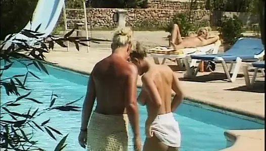 Sıcak sürtük cheats üzerinde ona koca