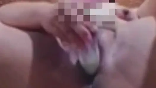 Arap ateşli anne eliyle seks yapıyor