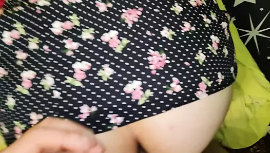 Kocası bir iş gezisinde iken bir komşu becerdin