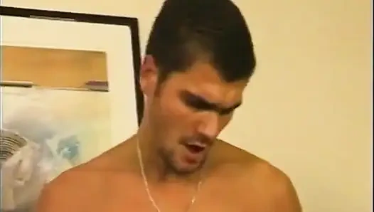 İyi bir kaltakla iyi bir ateşli sikiş