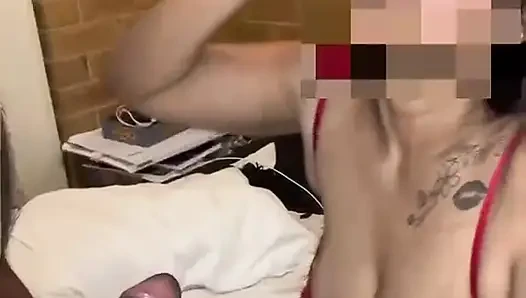 Sri Lankalı Kız Büyük Yarak Emiyor