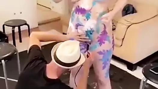 Maitland ward yeni vücut boyama