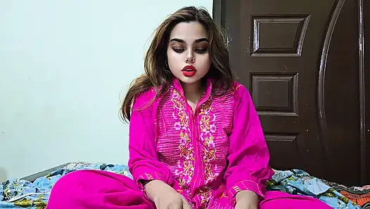 (Hintli) Güzel üvey kız kardeşim beni şaşırttı