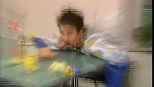 2 deutsche Nerds wichsen zum geilen Retro porno