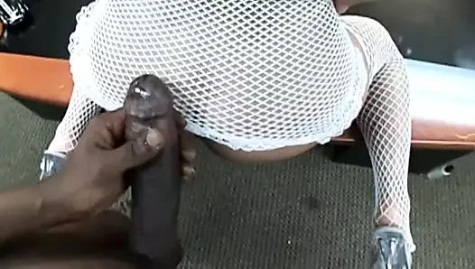 Seksi sürtükler çikolata çubuğu arıyor! Cilt 1 - bölüm 6