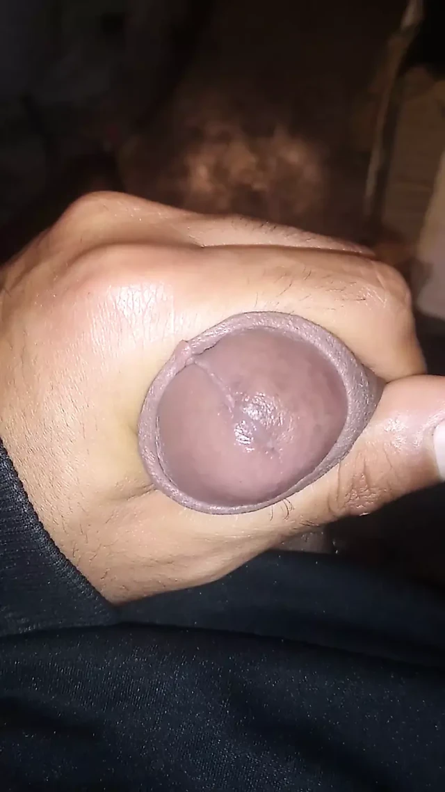 Yarağımı çok görmeyi sevdiğini biliyorum