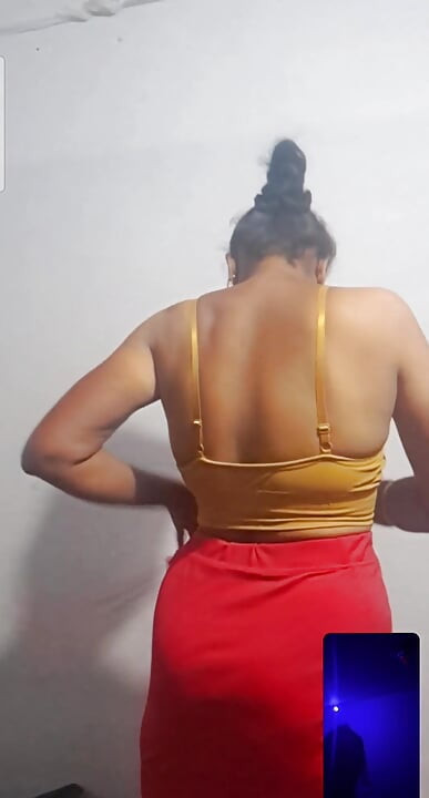 Indian tamil aunty ass show