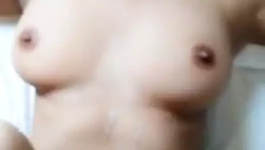 Malezyalı büyük memeler