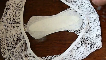 twinks üzerinde adım anneler dantelli külot ve pantyliner