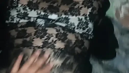 Dörtlü hizmetçi sikimi içine soktum