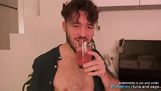 Kadın bakış açısı - randevu gecesi dağınık fışkırtarak bitiyor - gerçek amatör çift