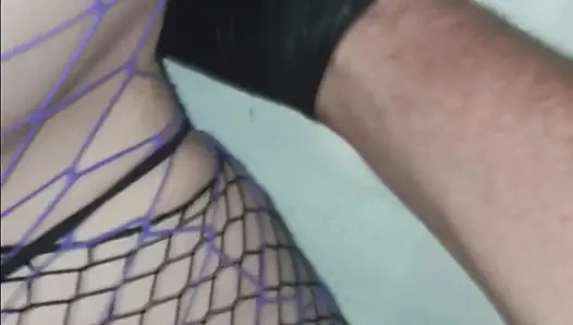 Söyle. Ben bir fahişeyim