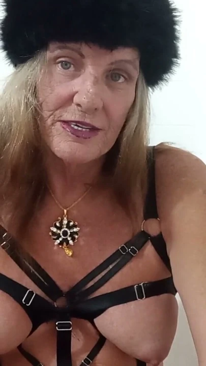 Liz Young Ekim 2025 erkek arkadaşım 3. eki çizdi | Klip 1