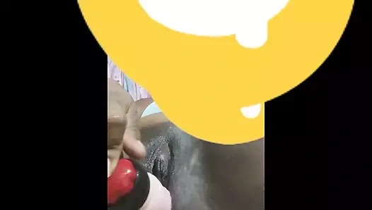 Evde yalnızken mastürbasyon yapıyorum