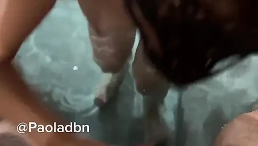 Jakuzide oral seks