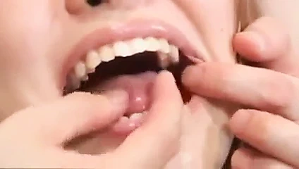 x-man tarafından dil sınavı (adam bir kızın diliyle oynuyor)