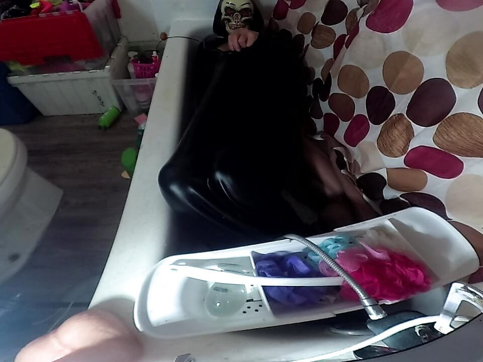 Lizzyyum vr mart 2025 fantezi klitoris amcık dilating banyo yapıyor sadece mastürbasyon #18 (savaş boyası)