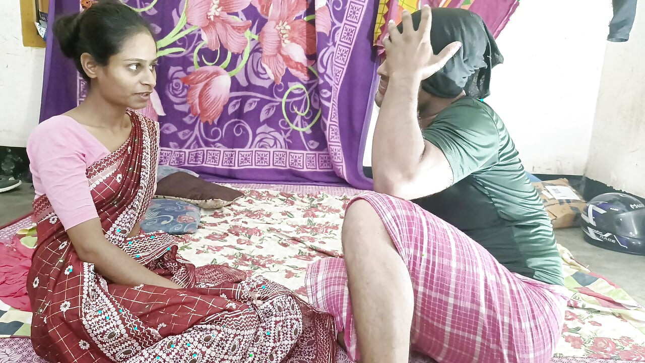 HINTLI ATEŞLI KÖYLÜ KADıN PARNITA EVDE SEKS YAPıYOR