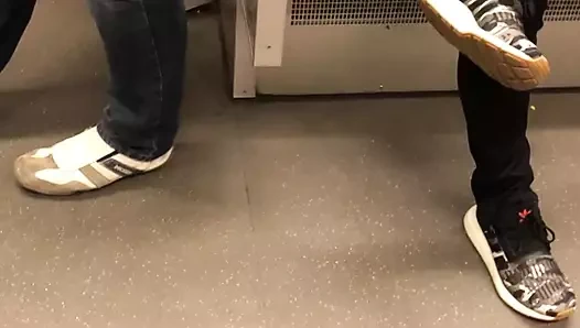 Trende güzel çıkıntı