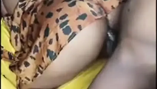 Üvey anne orada değildi ve en iyi arkadaşı bacaklarını açıyordu. Sadece itaat ettim.