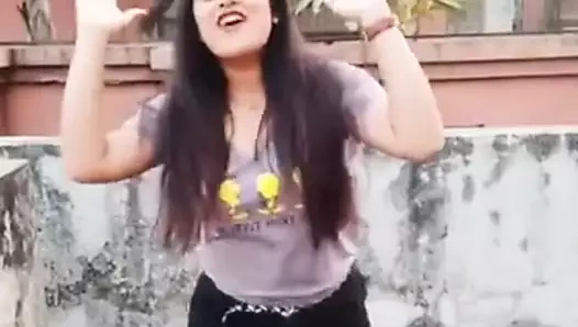 Dighi büyük göğüsler