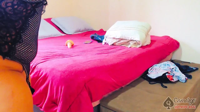 Ofiste boşalıyorum ve patronum her şeyi öğrendi